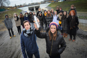 Am Fluss entlang schreiben - Staffelstabübergabe in Castrop-Rauxel